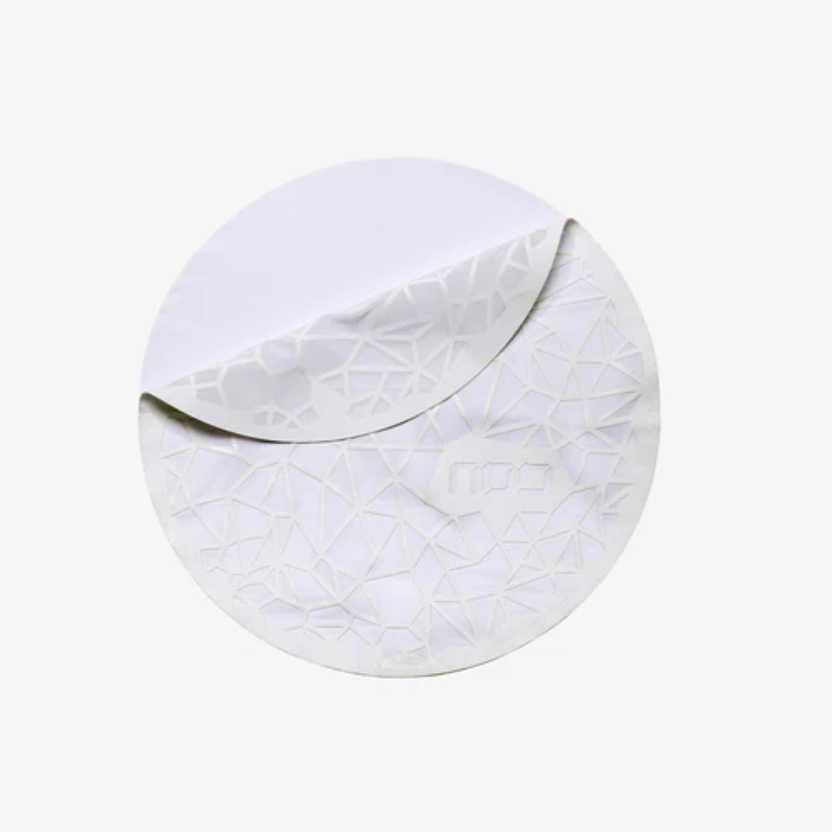 Geometric Matzah Cover in White by Apeloig Collection