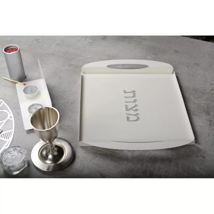 Modern White Metal Matzah plate Tray by Aulicia
