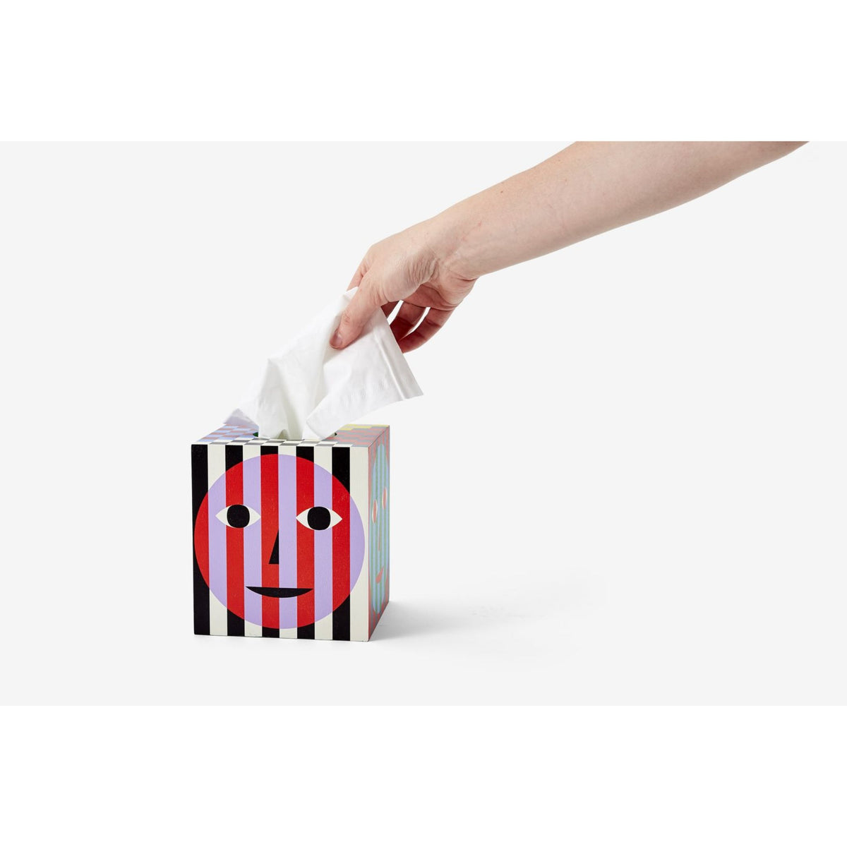 Everybody Tissue Box by DUSEN DUSEN