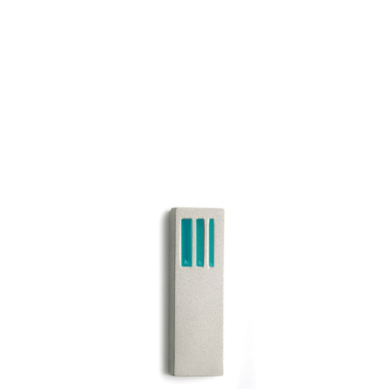 Mini Short lines "ש" - White Concrete with Teal Lines by Marit Meisler at CeMMent